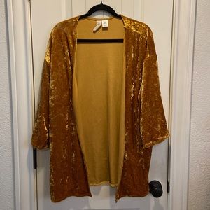 Crushed velvet shall